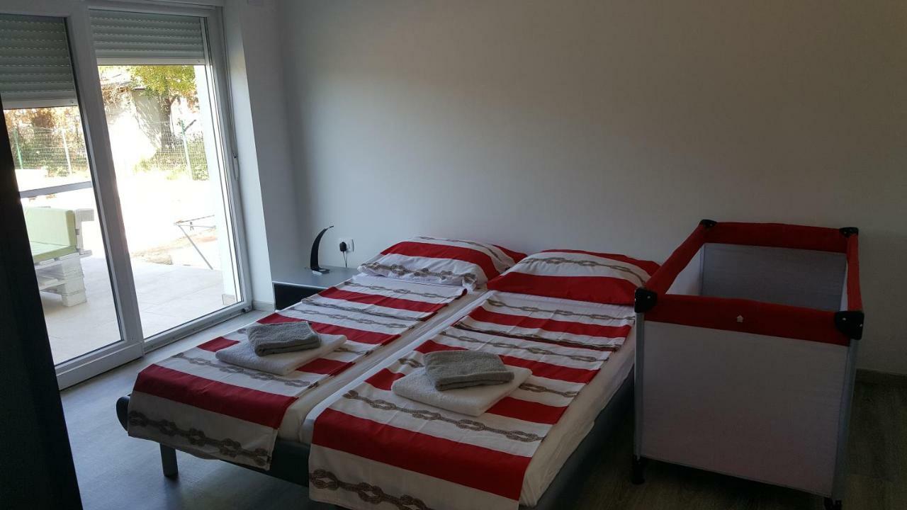 Apartments Nogic Перой Экстерьер фото