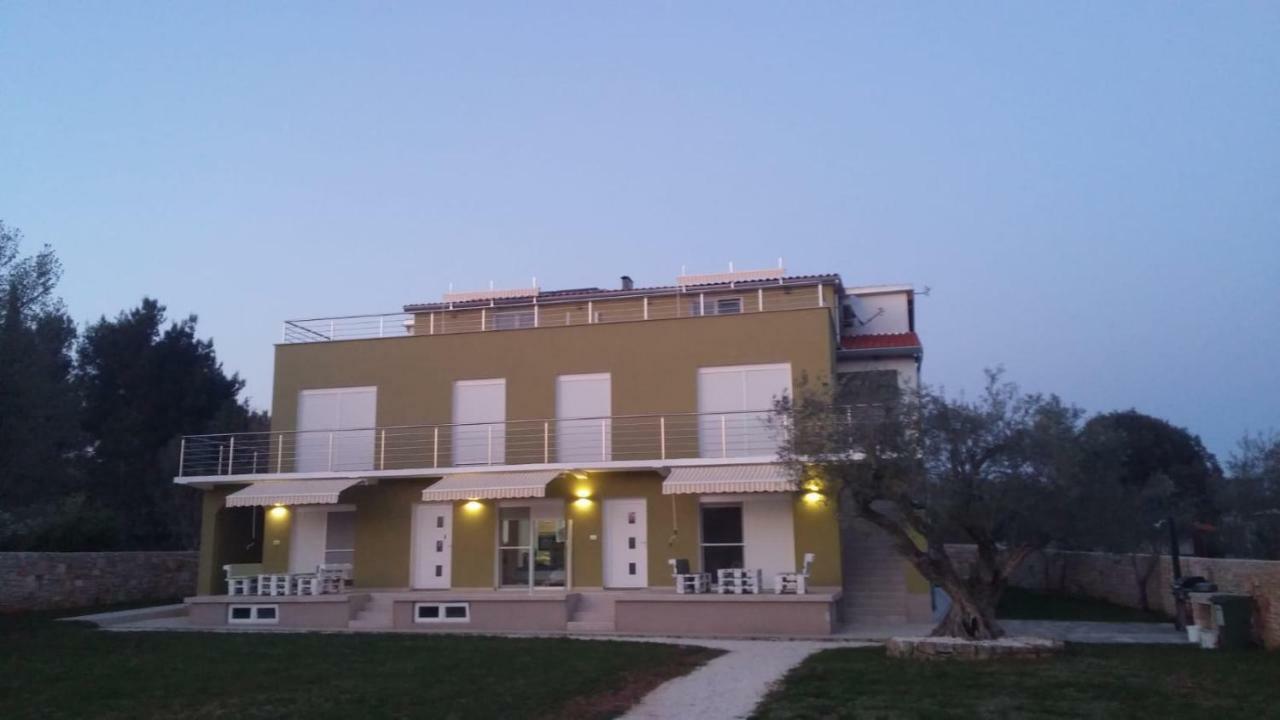 Apartments Nogic Перой Экстерьер фото